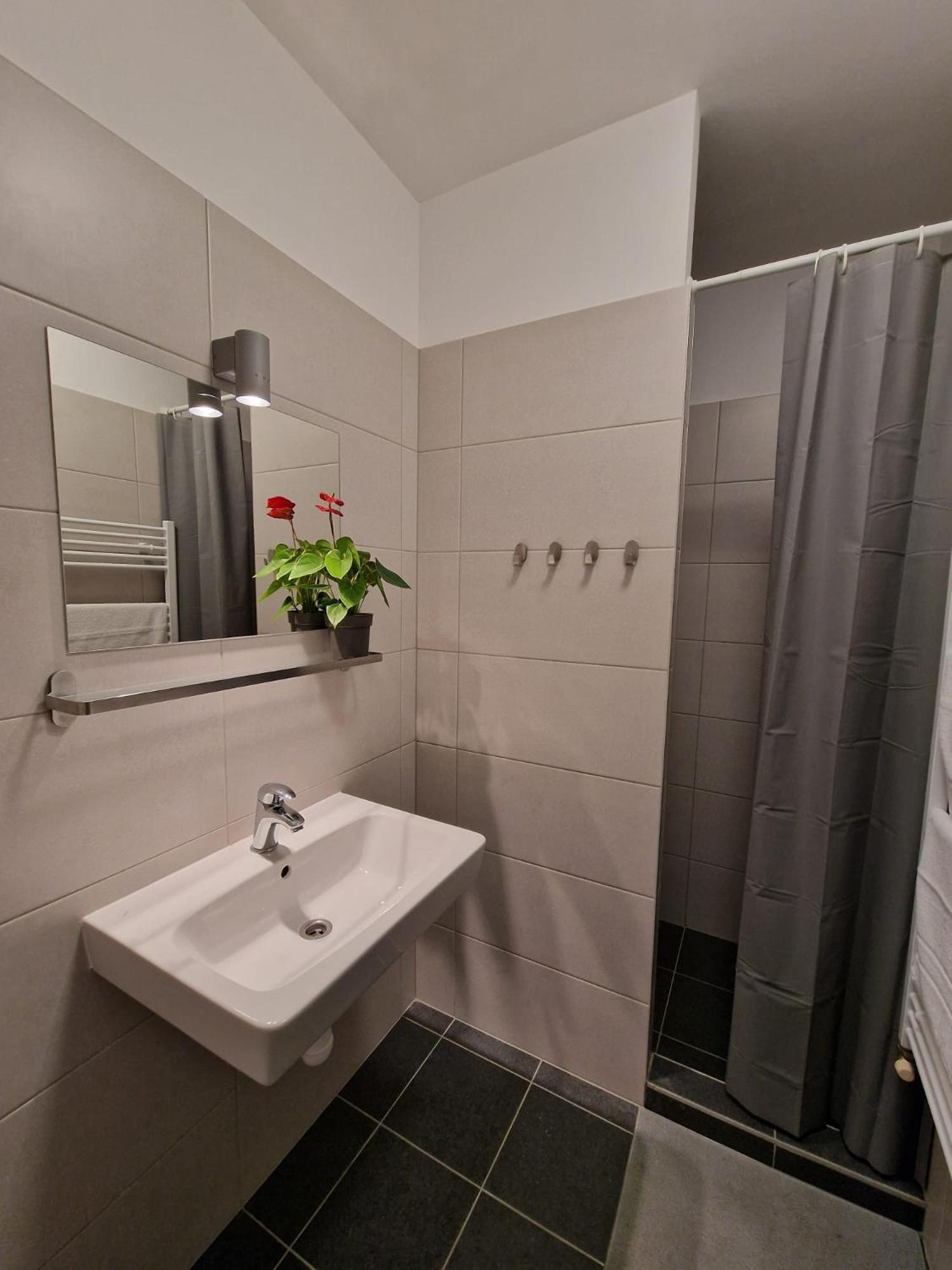 Work Aparthotel