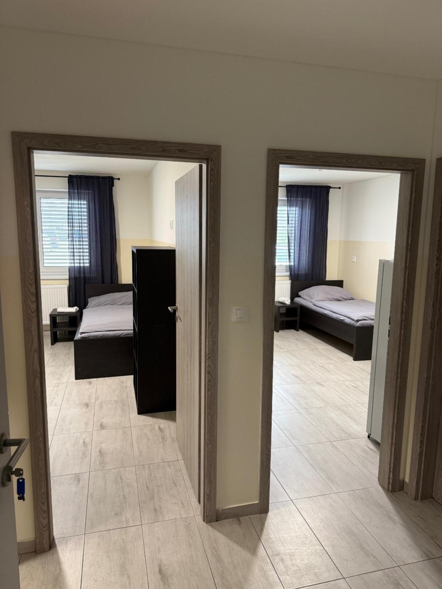 Aparthotel Work *